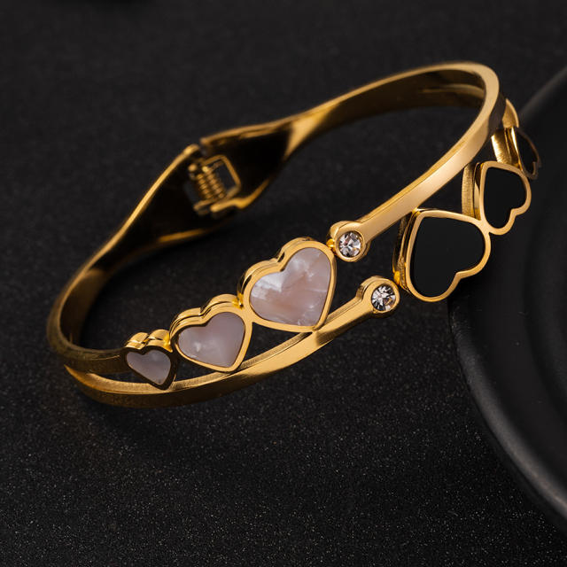 Personality koren fashion black white heart stainless steel bangle bracelet