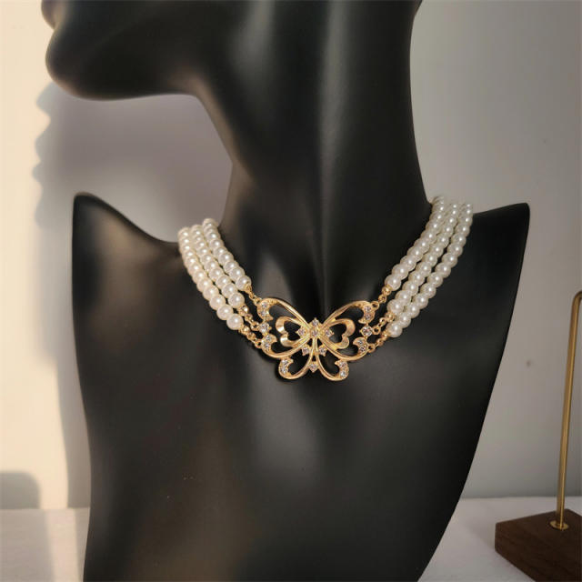Vintage hollow out butterfly pearl choker necklace