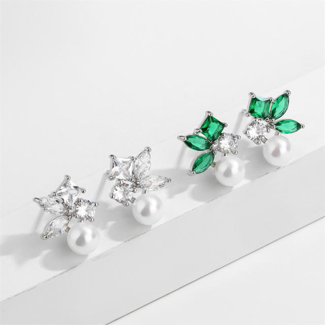 Elegant pearl bead emerald cubic zircon copper studs earrings