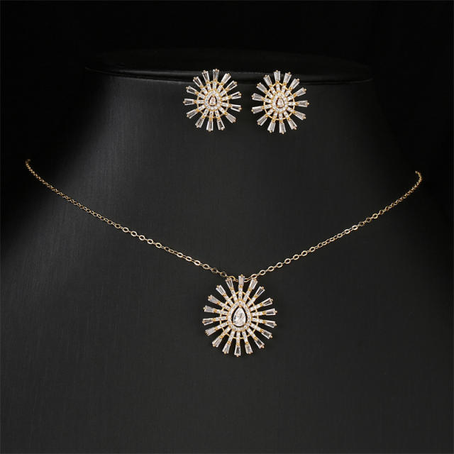 Elegant diamond sunflower pendant gold plated copper necklace set