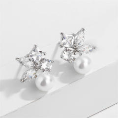 Elegant pearl bead emerald cubic zircon copper studs earrings