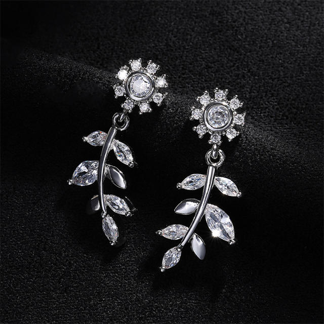 Delicate emerald cubic zircon leaf design copper diamond earrings