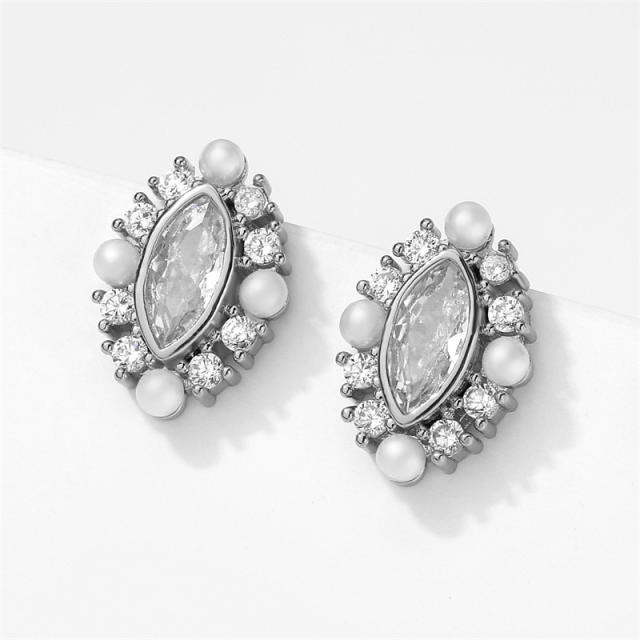 Delicate horse eye shape cubic zircon pearl bead copper studs earrings