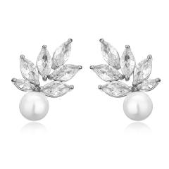 Luxury emerald cubic zircon pearl bead copper studs earrings