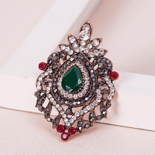 Baroque rhinestone setting palace trend brooch