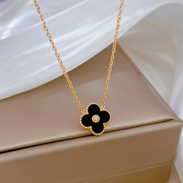 Classic black clover pendant dainty stainless steel necklace for women