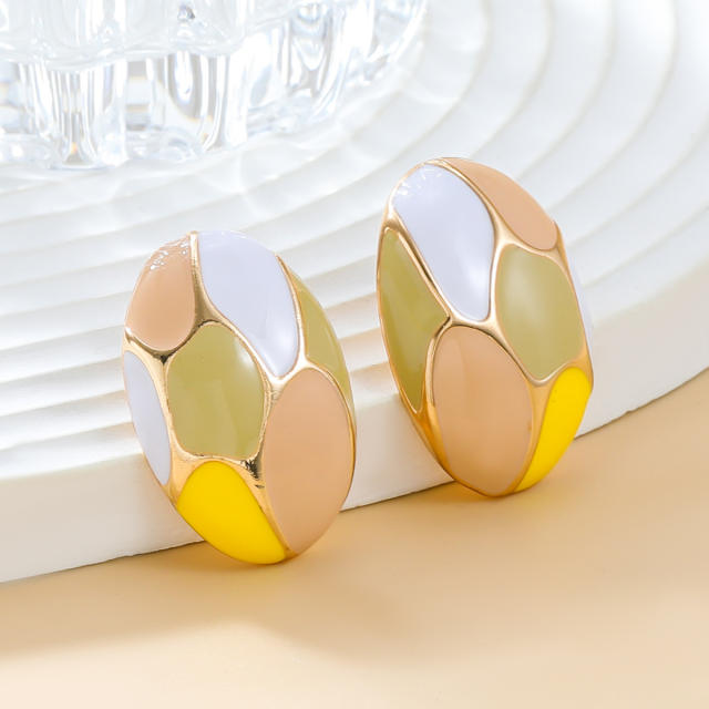 Sweet contrast color enamel oval shape metal studs earrings