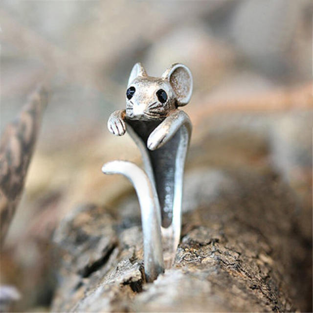 Cute vintage silver color the rat design openning rings