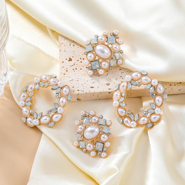 Geometric shape circle diamond shape pearl bead women studs earrings