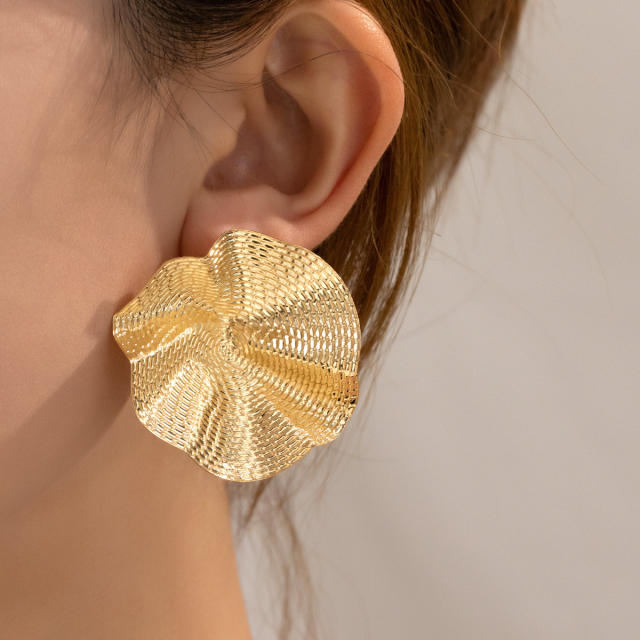 Chunky lotus leaf design round shape metal studs earrings