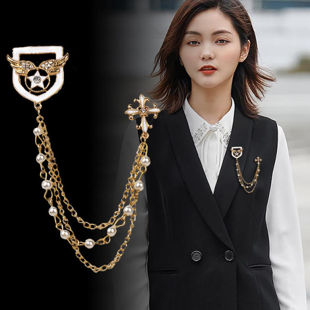 Baroque elegant chain tassel metal brooch for men women