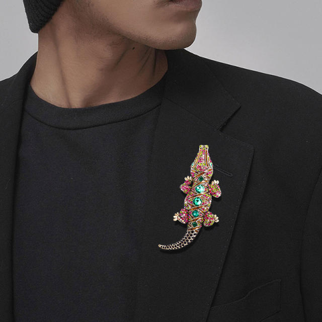 Personality rhinestone crocodile metal brooch