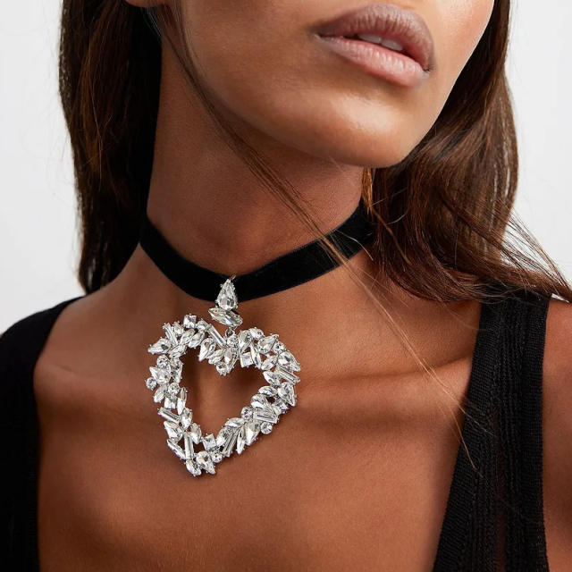 Chunky diamond heart charm black velvet choker necklace