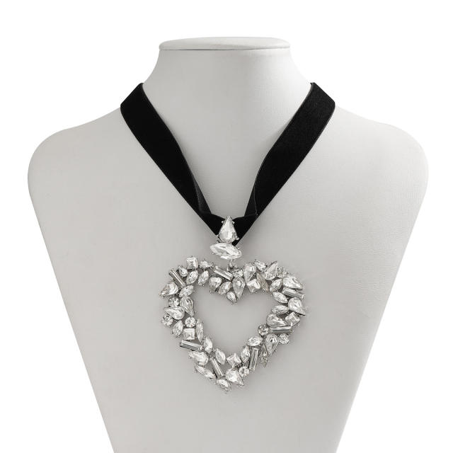 Chunky diamond heart charm black velvet choker necklace