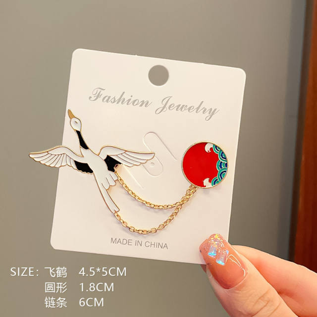 Colorful enamel cartoon panada plan metal chain brooch