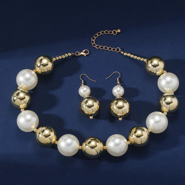 Chunky imitation pearl bead choker necklace set