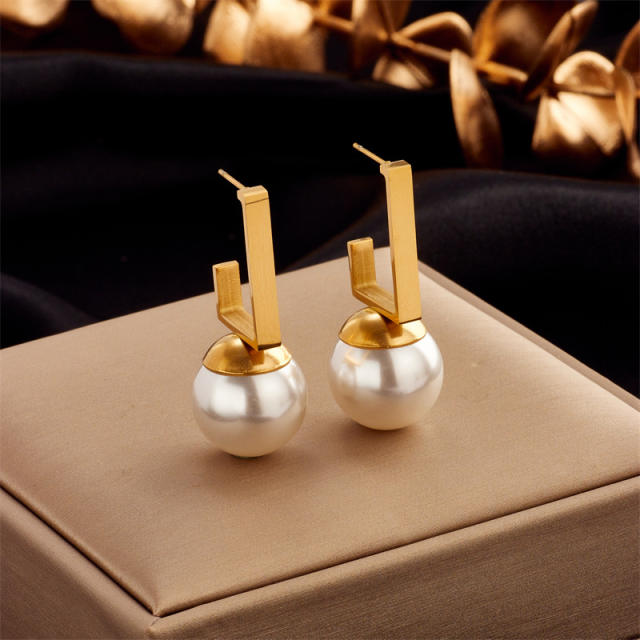 Elegant pearl bead stainless steel earrings
