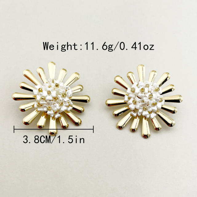 Romantic shell flower daisy flower shape stainless steel studs earrings