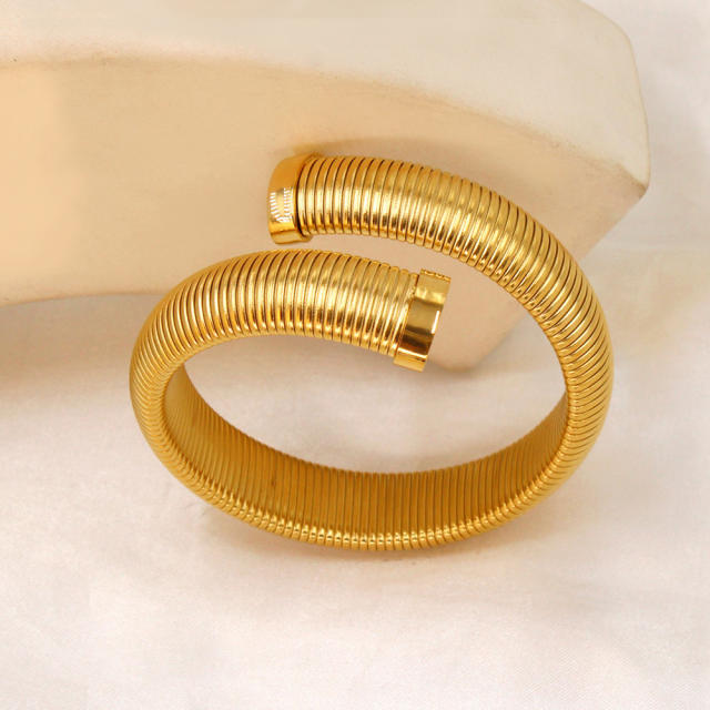 Winter fall design chunky gold color bold stainless steel bangle bracelet