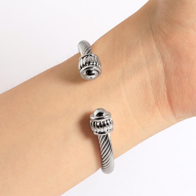 Popular contrast color wireless stainless steel cuff bangle