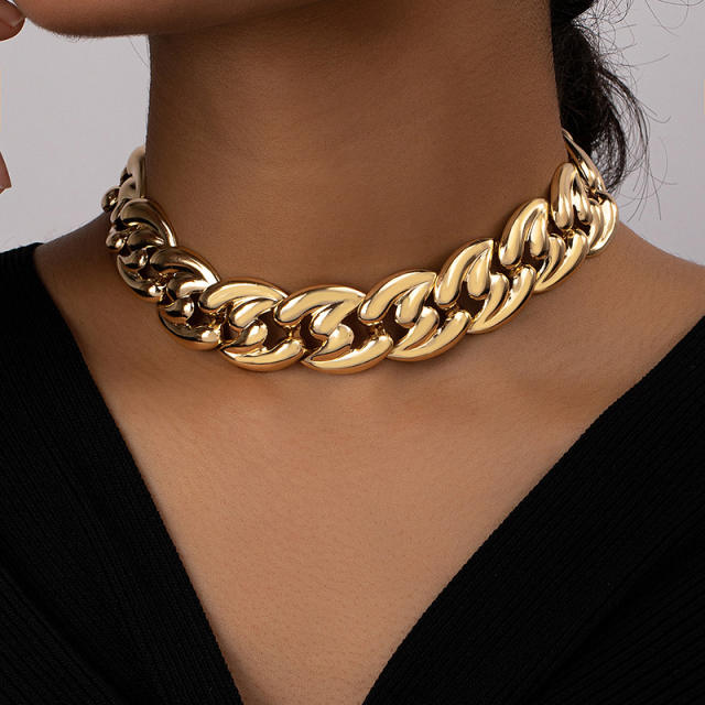 Hiphop chunky chain twisted choker necklace