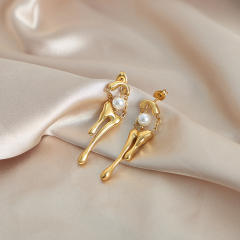 18KG lava pattern pearl bead stainless steel dangle earrings