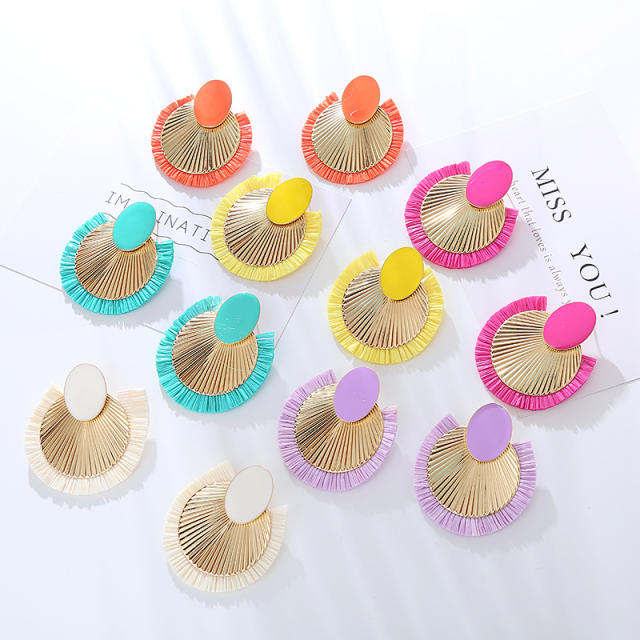 Boho beach trend colorful straw geometric round shape dangle earrings
