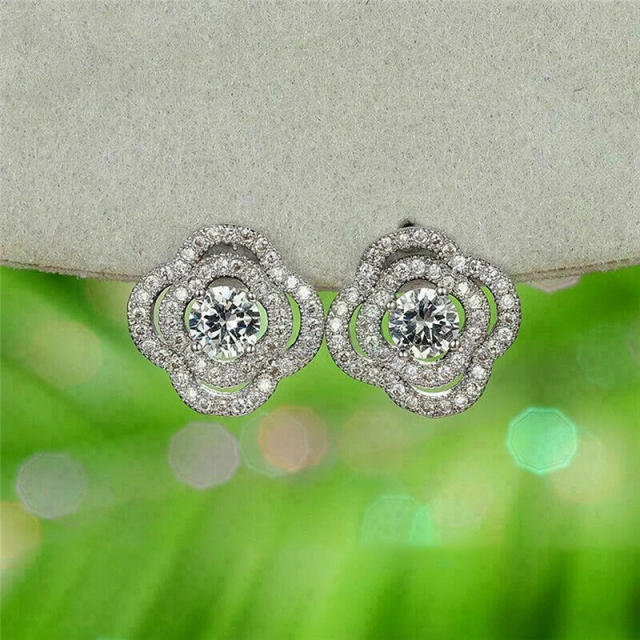 Chic diamond hollow flower studs earrings