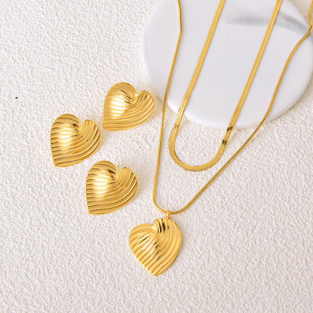 Fashionable striped heart stainless steel jewelry set