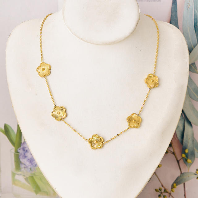 Korean fashion gold color five petal flower stainless steel jewelry set