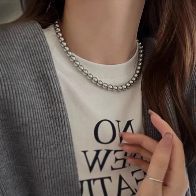 Elegant gray color pearl bead women necklace