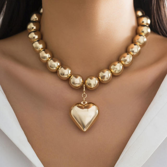 Chunky hiphop imitation pearl bead ball bead heart charm necklace