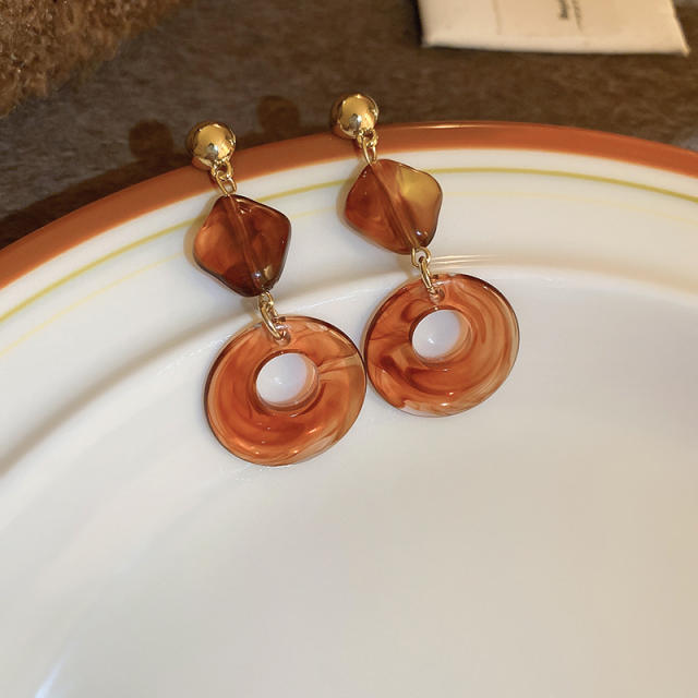 Vintage amber color resin chain geometric dangel earrings for women