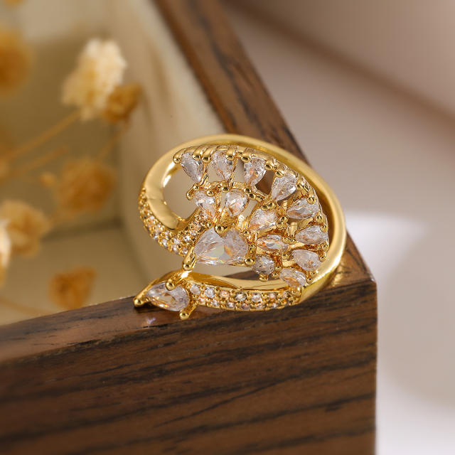 Hot sale luxury cubic zircon gold plated copper finger rings