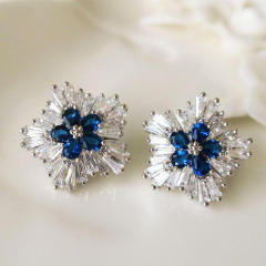 Creative blue cubic zircon diamond snowflake studs earrings