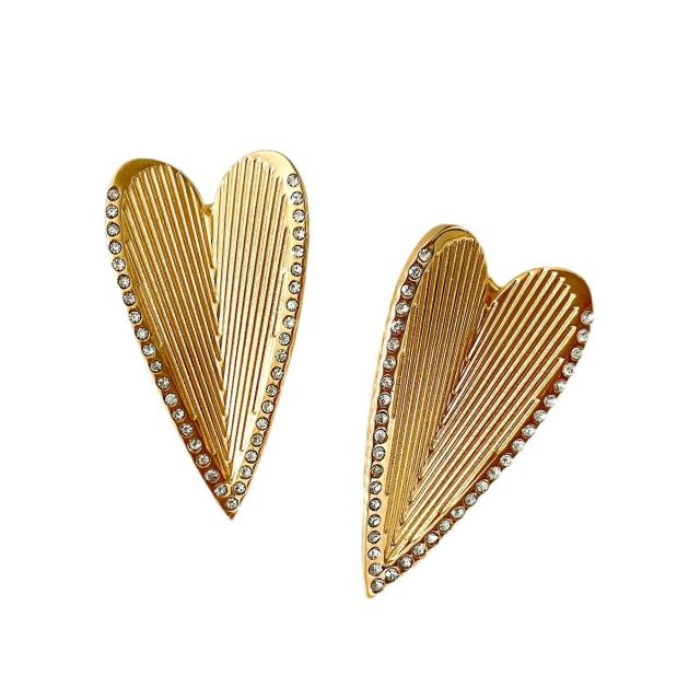 Fashionable heart design stainless steel studs earrings