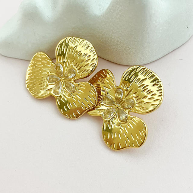 Elegant hammer pattern three petal flower stainless steel earrings