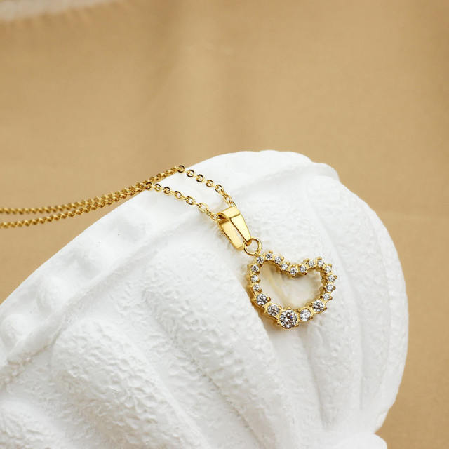 Dainty diamond heart pendant stainless steel necklace