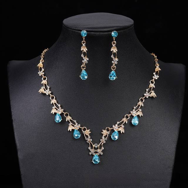 Delicate colorful rhinestone wedding necklace set