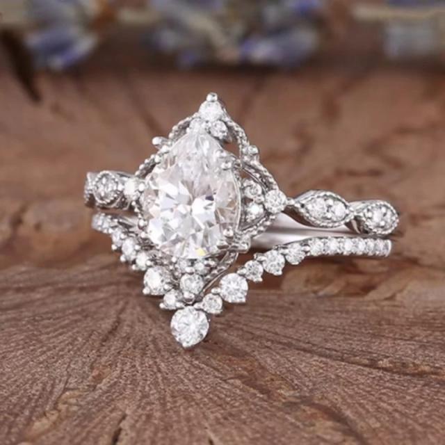 Hot sale water drop shape diamond rings wedding rings