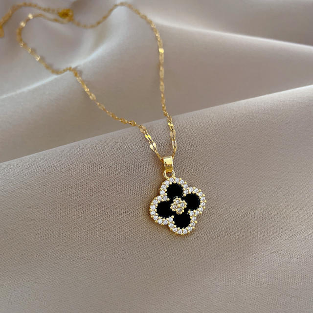 Dainty black clover pendant stainless steel chain necklace
