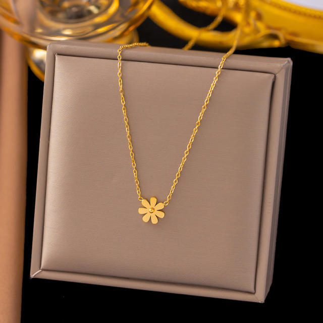 Dainty daisy flower necklace stainless steel necklace
