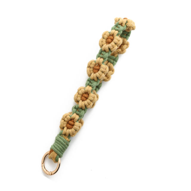 Spring handmade braid daisy flower women keychain