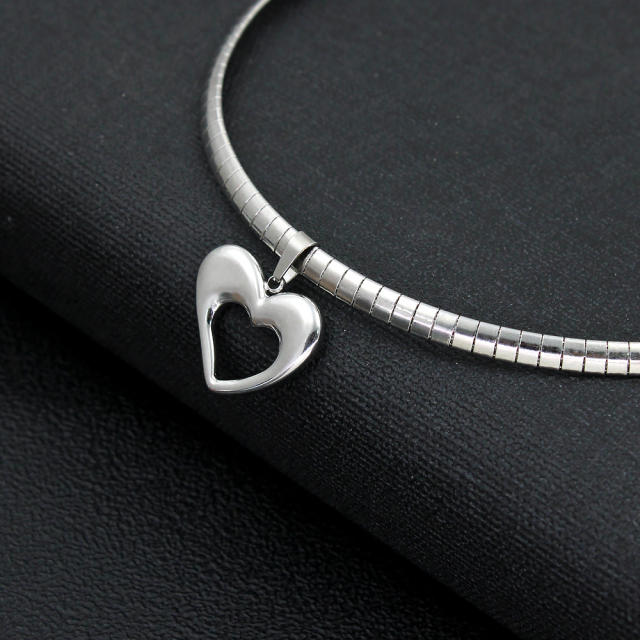 4mm Personailty silver color hollow heart stainless steel choker necklace