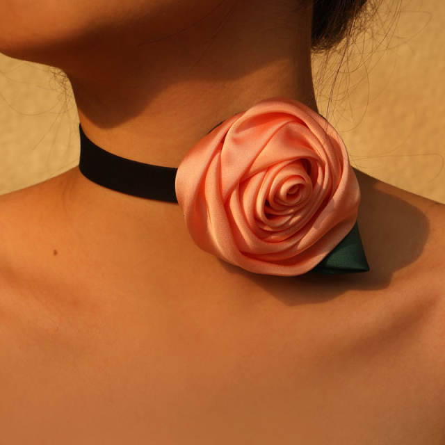 Hot sale colorful rose flower velvet choker necklace