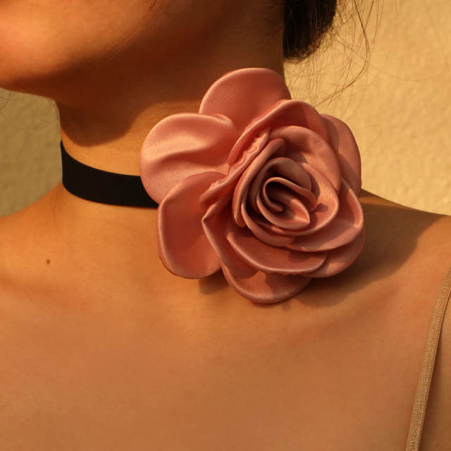 Romantic fabric flower velvet choker necklace