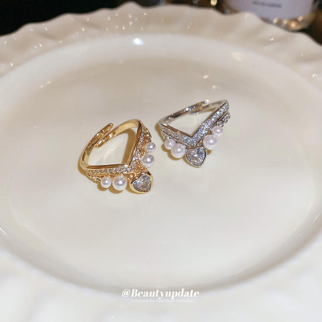 Real gold palted v shape diamond pearl finger rings