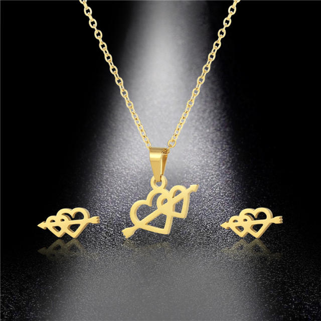Dainty heart arrow stainless steel necklace set