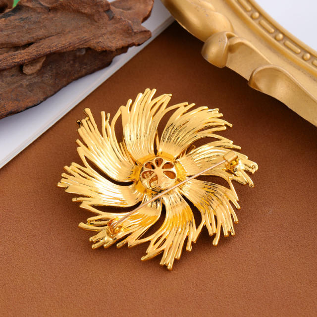 Vintage gold color firework metal women brooch