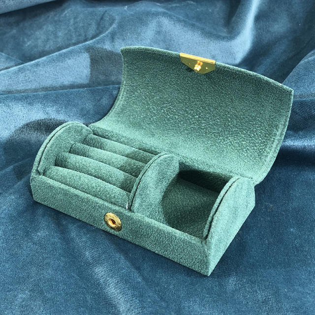 Cute portable velvet jewelry box travel jewelry box